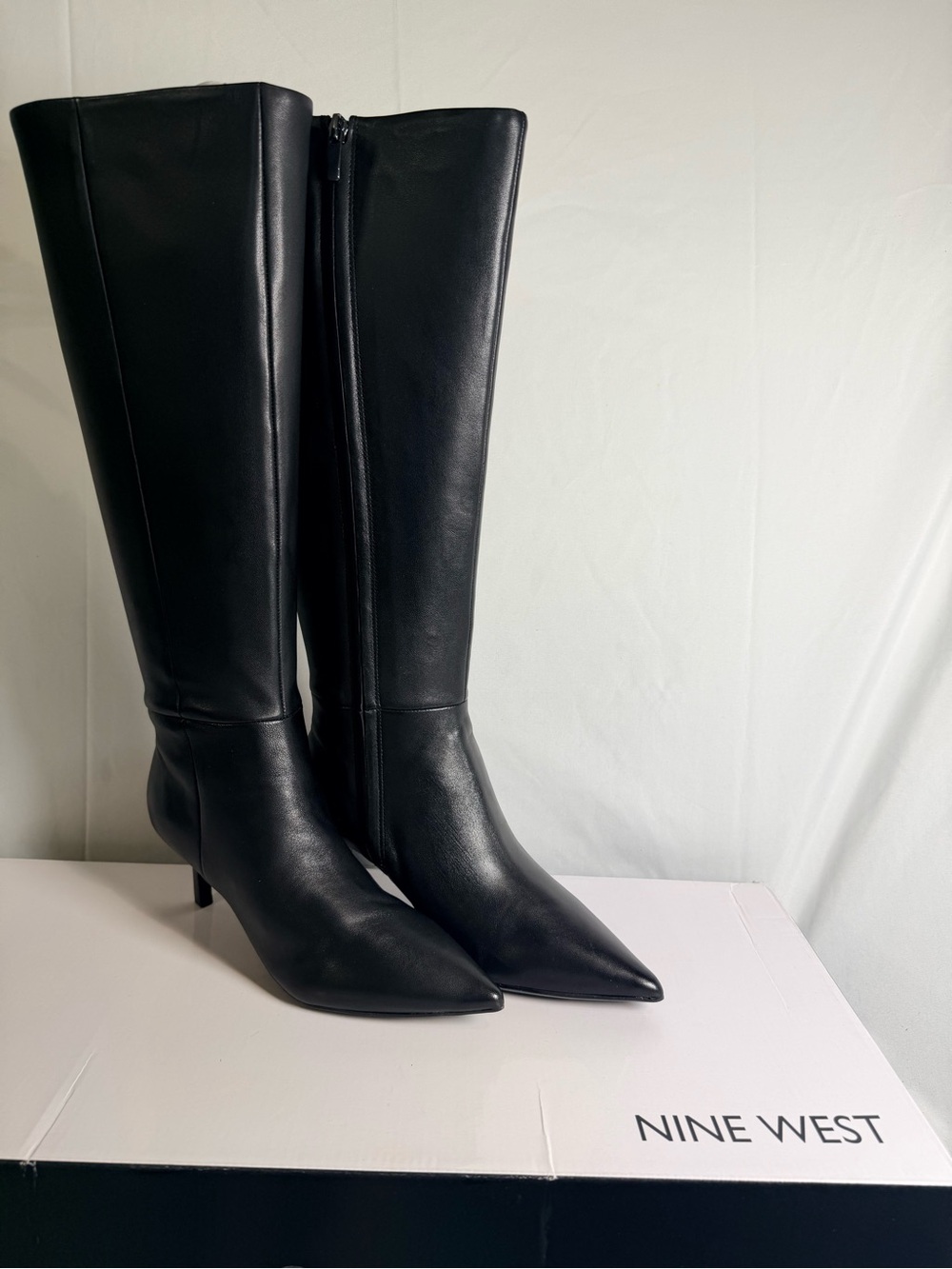 Nine West kimdee 9x9 Women's Black Knee-High leather Boots size 6